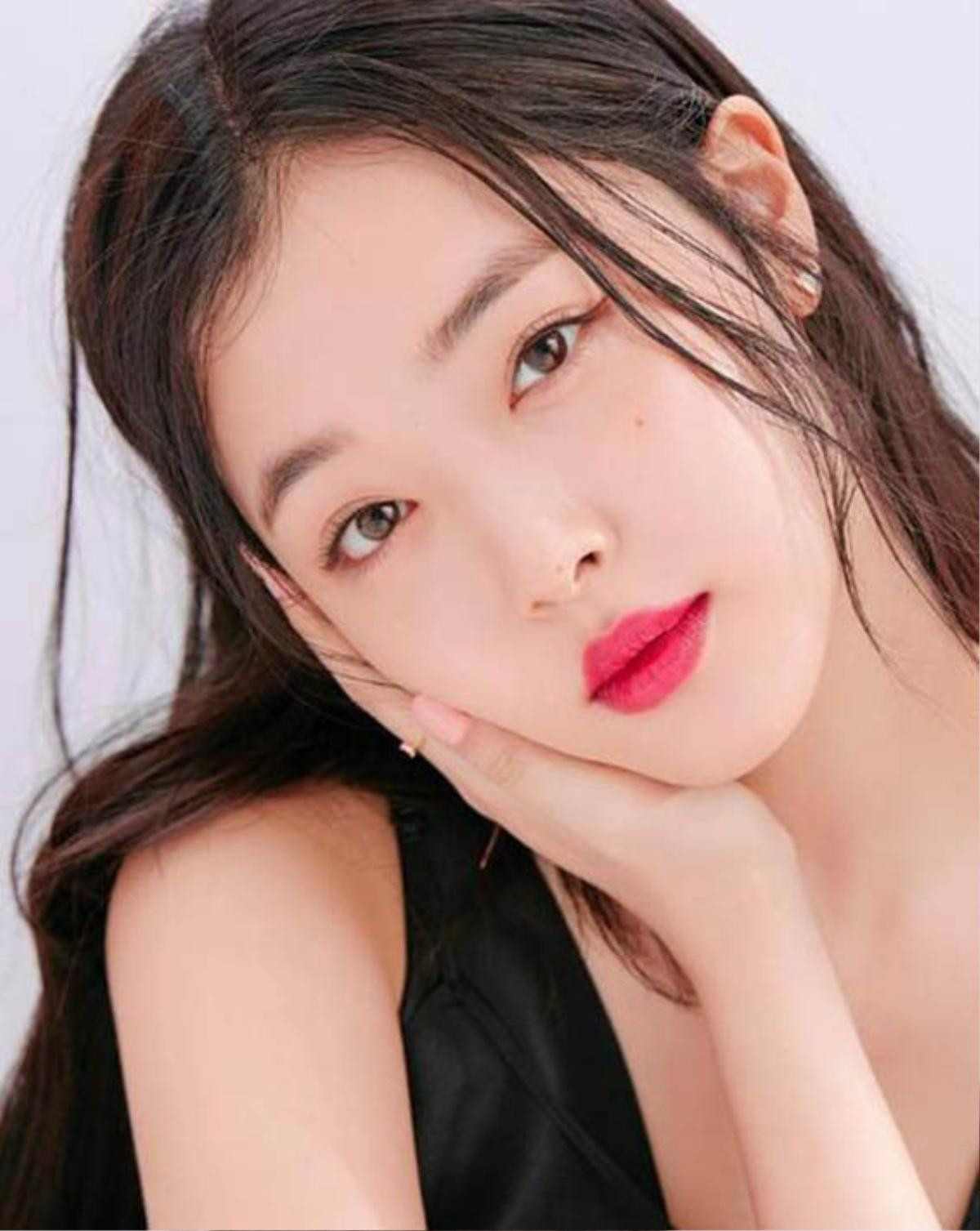 Clip Sulli livestream trước khi tự tử chết: 'Mọi người đừng hiểu lầm mình, mình không phải người xấu đâu' Ảnh 1