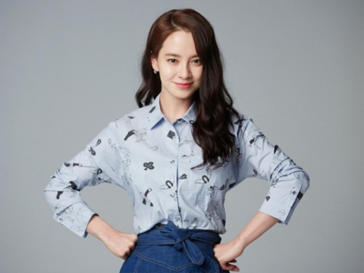 Song Ji Hyo sẽ ế tận 14 năm trong phim mới của đạo diễn 'Được làm hoàng hậu'? Ảnh 3