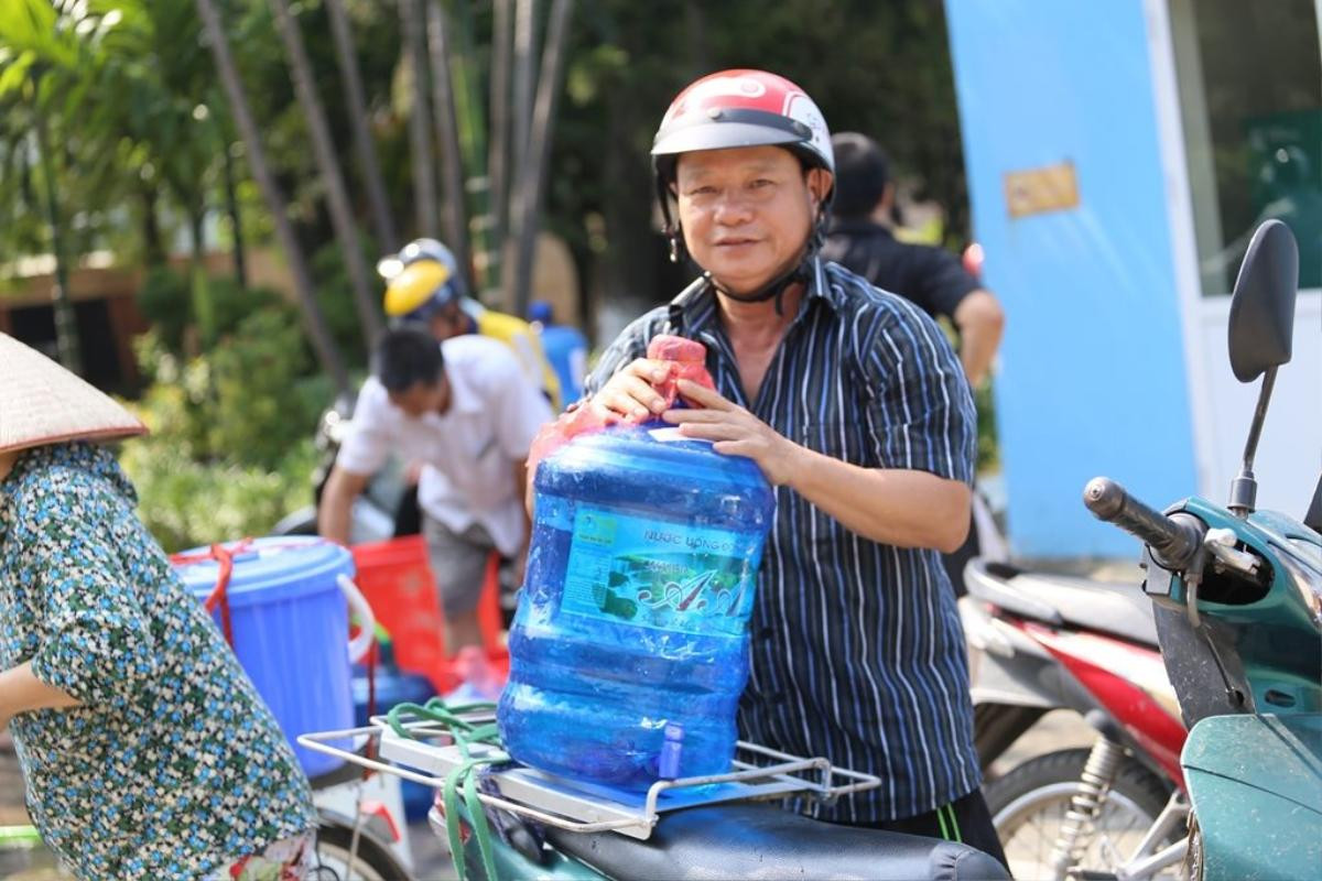 Thủ tướng chỉ đạo Bộ Công an khẩn trương điều tra vụ ô nhiễm nước sông Đà, xử lý nghiêm hành vi vi phạm Ảnh 4