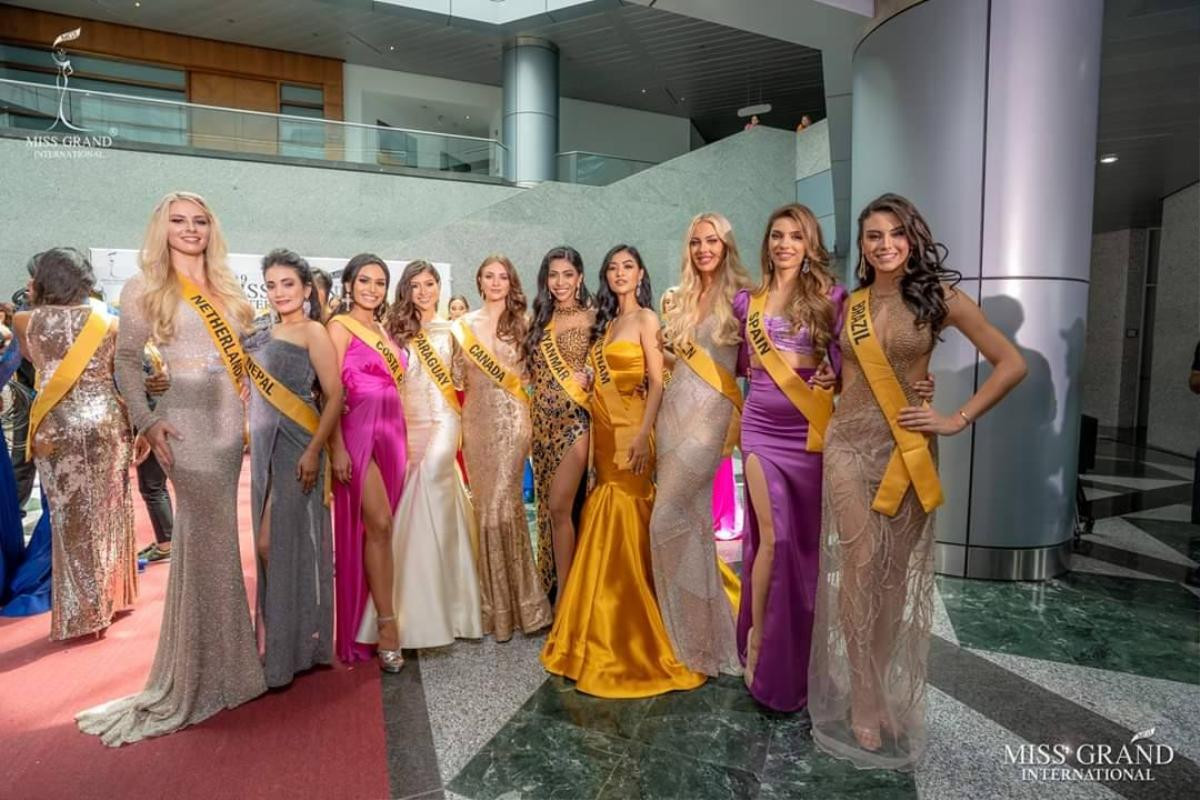 Kiều Loan và Hoa hậu Myanmar khiến fan vỗ tay rào rào vì hành động này ở Miss Grand International Ảnh 5