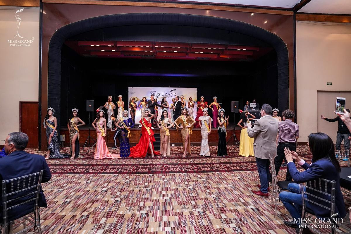 Kiều Loan lộ chân to và ngắn, fan nghi ngờ nhiếp ảnh gia chụp hình 'không có tâm' ở Miss Grand International Ảnh 4