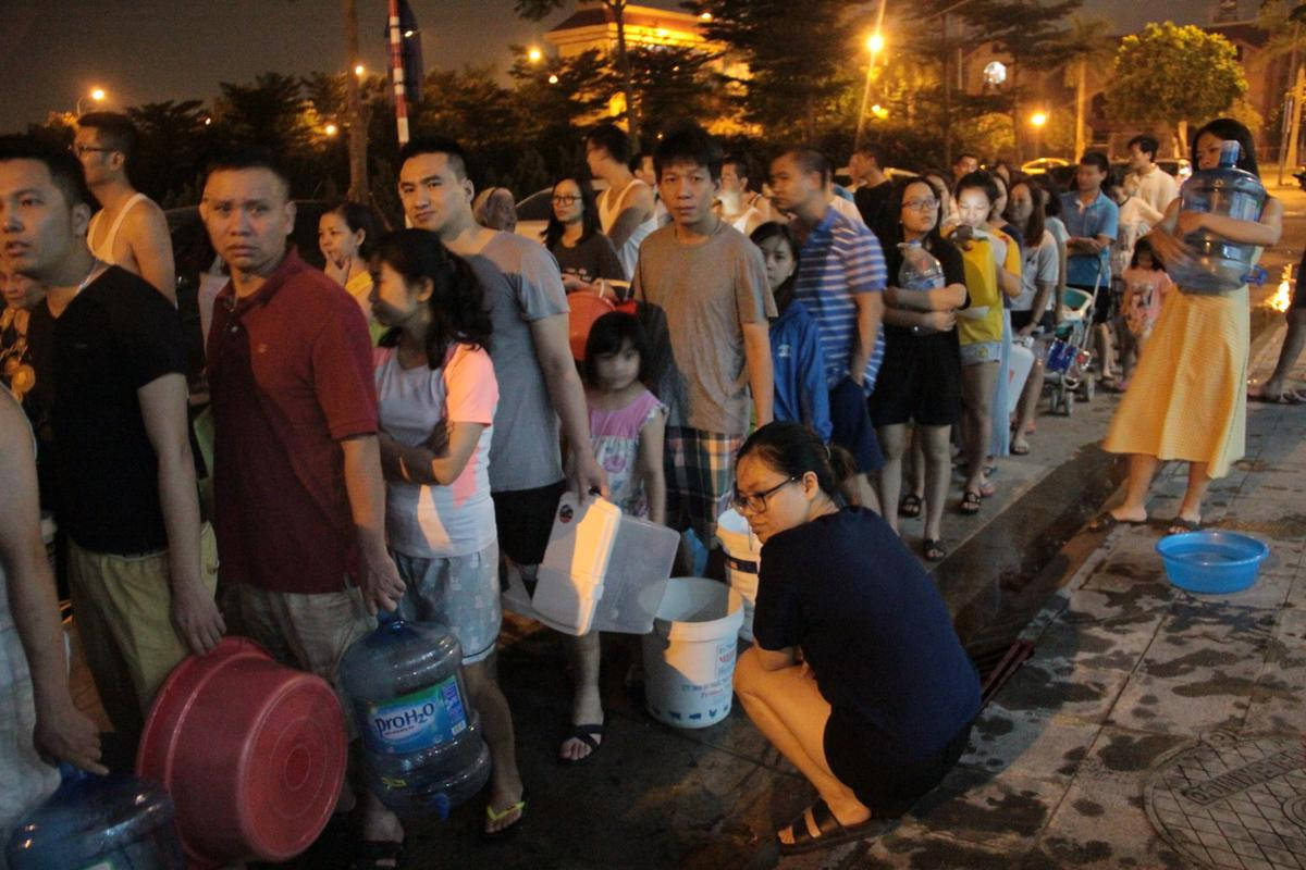 Phó Giám đốc Nhà máy nước sạch sông Đà: 'Chúng tôi là đơn vị thiệt hại nhất, mong công an sớm tìm ra thủ phạm' Ảnh 1