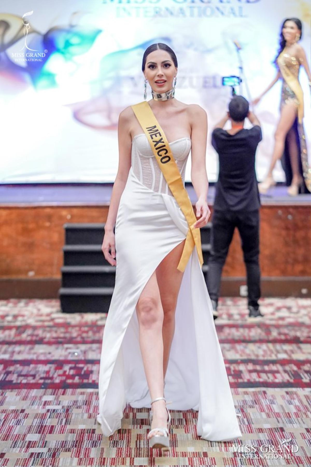 Top 10 chiến binh khủng, Kiều Loan không phải dạng vừa trước bán kết Miss Grand International Ảnh 7