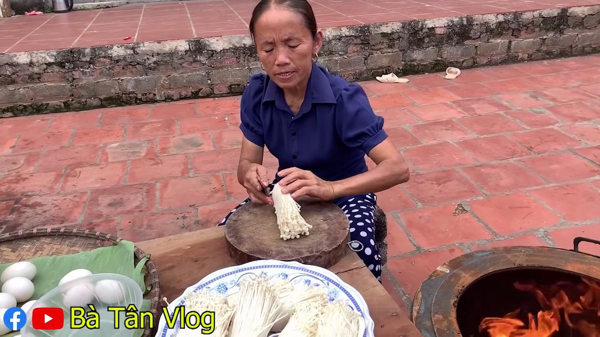 Bà Tân Vlog