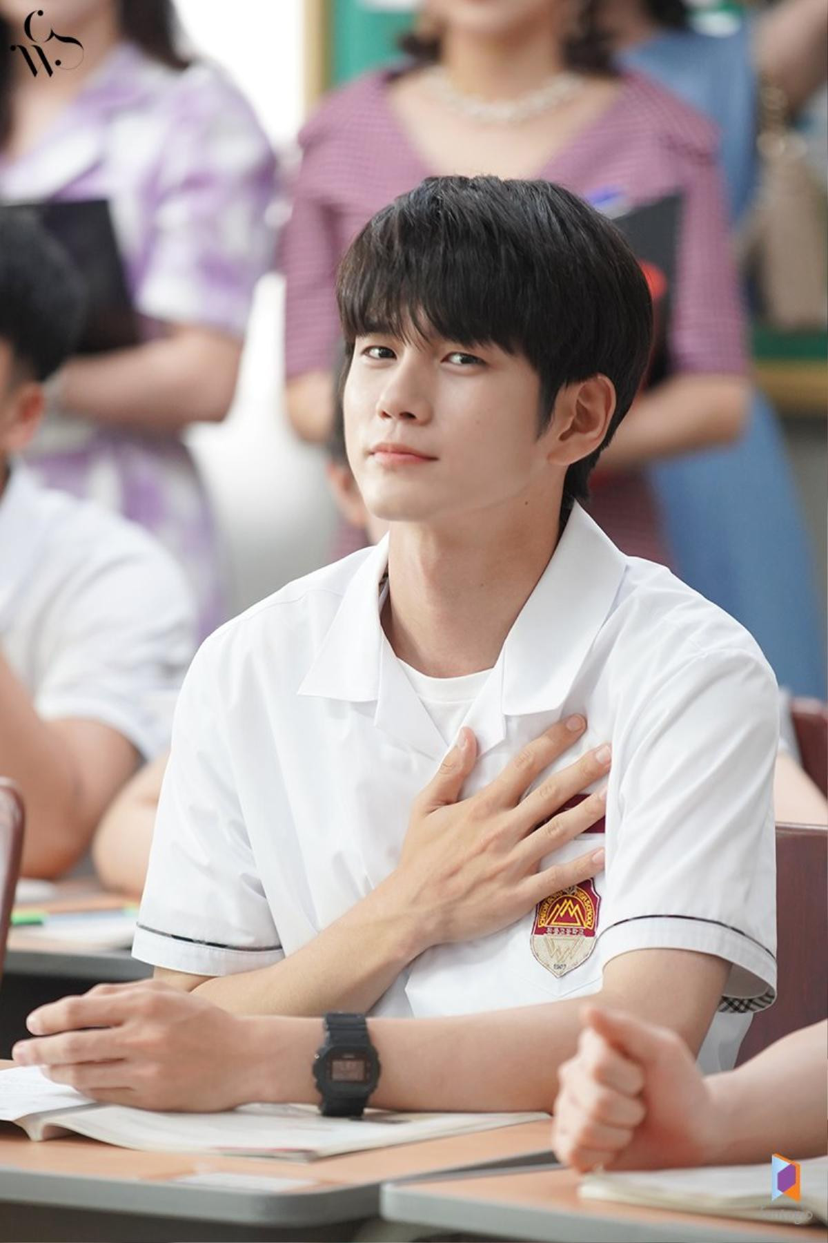 Phá kỷ lục của Ong Seong Woo, Park Ji Hoon (Wanna One) đứng đầu BXH diễn viên 5 tuần liền Ảnh 5