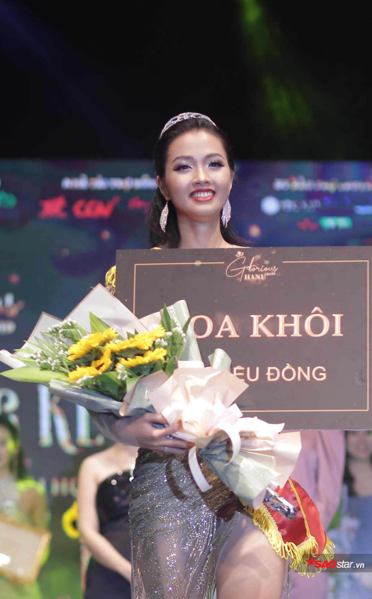 Nữ sinh nhỏ tuổi nhất đăng quang Hoa khôi ĐH Hà Nội 2019 sau 11 năm vắng bóng Ảnh 13