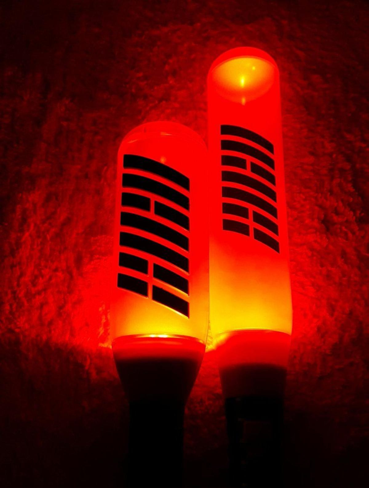 Ngắm 'sương sương' 10 chiếc lighstick 'sáng mặt ăn tiền' của 10 nhóm nhạc K-Pop Ảnh 10