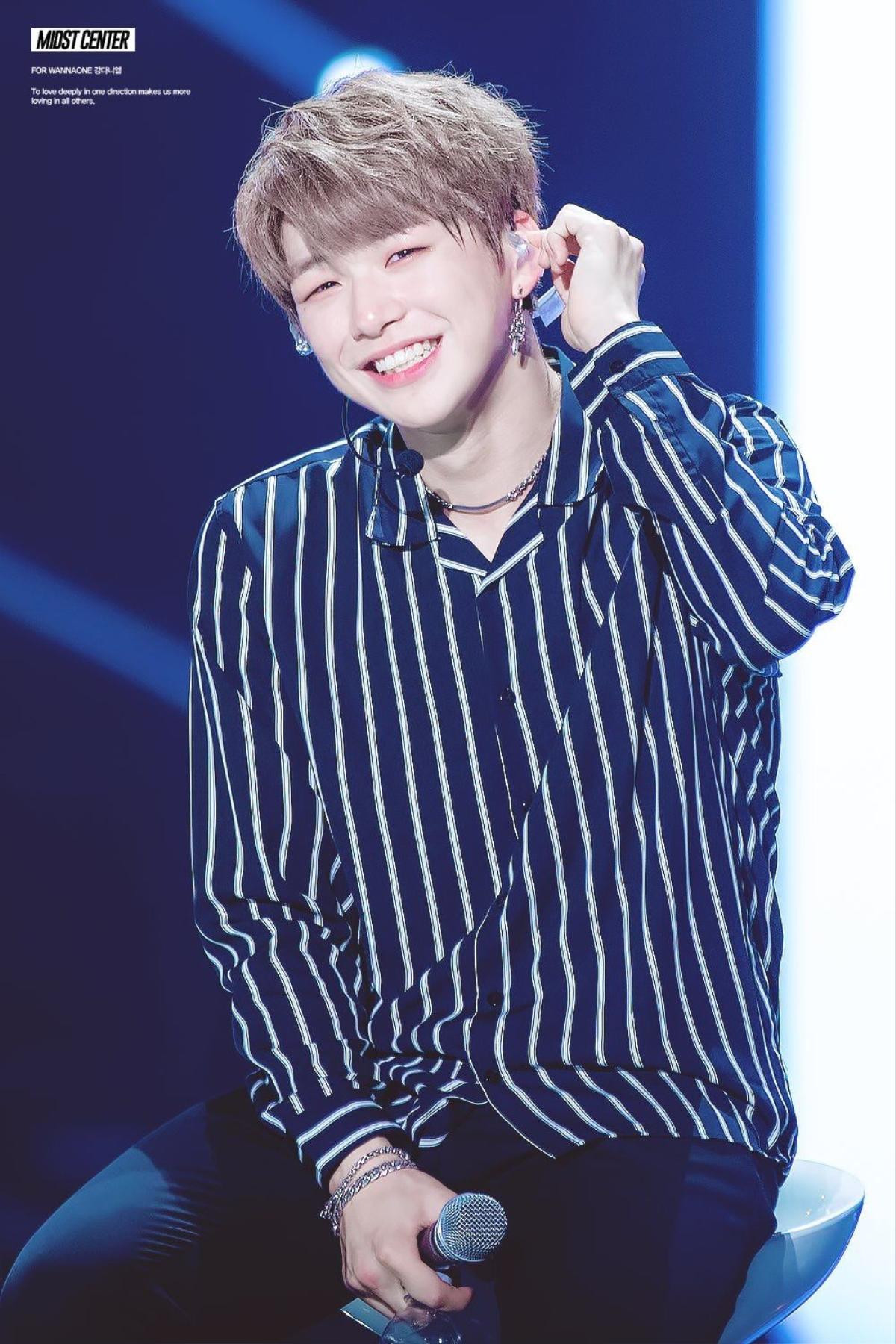 Kang Daniel bỗng dưng trở thành 'chú rể bất đắc dĩ' tại đám cưới của một người hâm mộ Ảnh 1