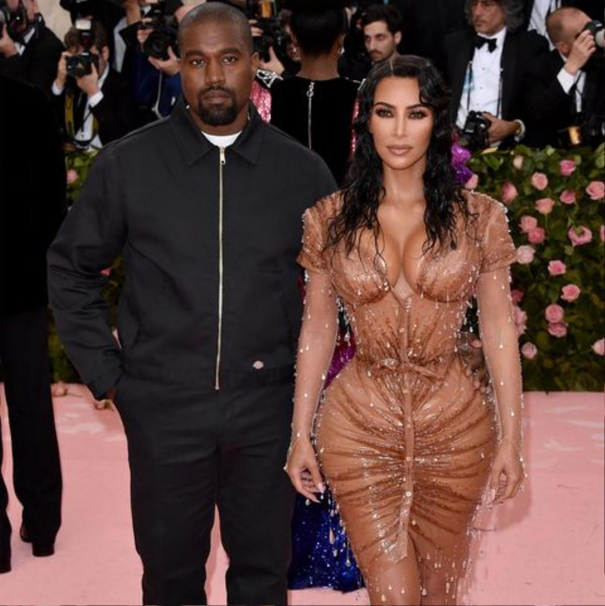 Kim Kardashian và Kanye West kỷ niệm 5 năm ngày cưới và chào đón con trai thứ tư Ảnh 5