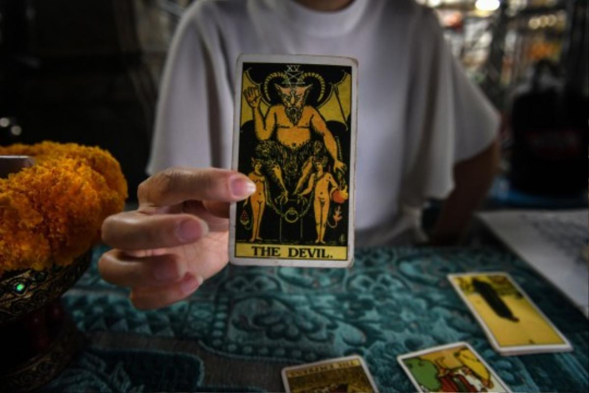 Bị phát hiện 'bắt cá hai tay' qua bài tarot, gã trai nhẫn tâm hành hung bạn gái Ảnh 1