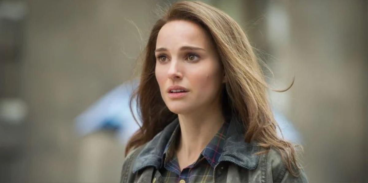 Thor 4: Natalie Portman tiết lộ về việc Thần sấm nữ - Jane Foster bị ung thư vú Ảnh 4