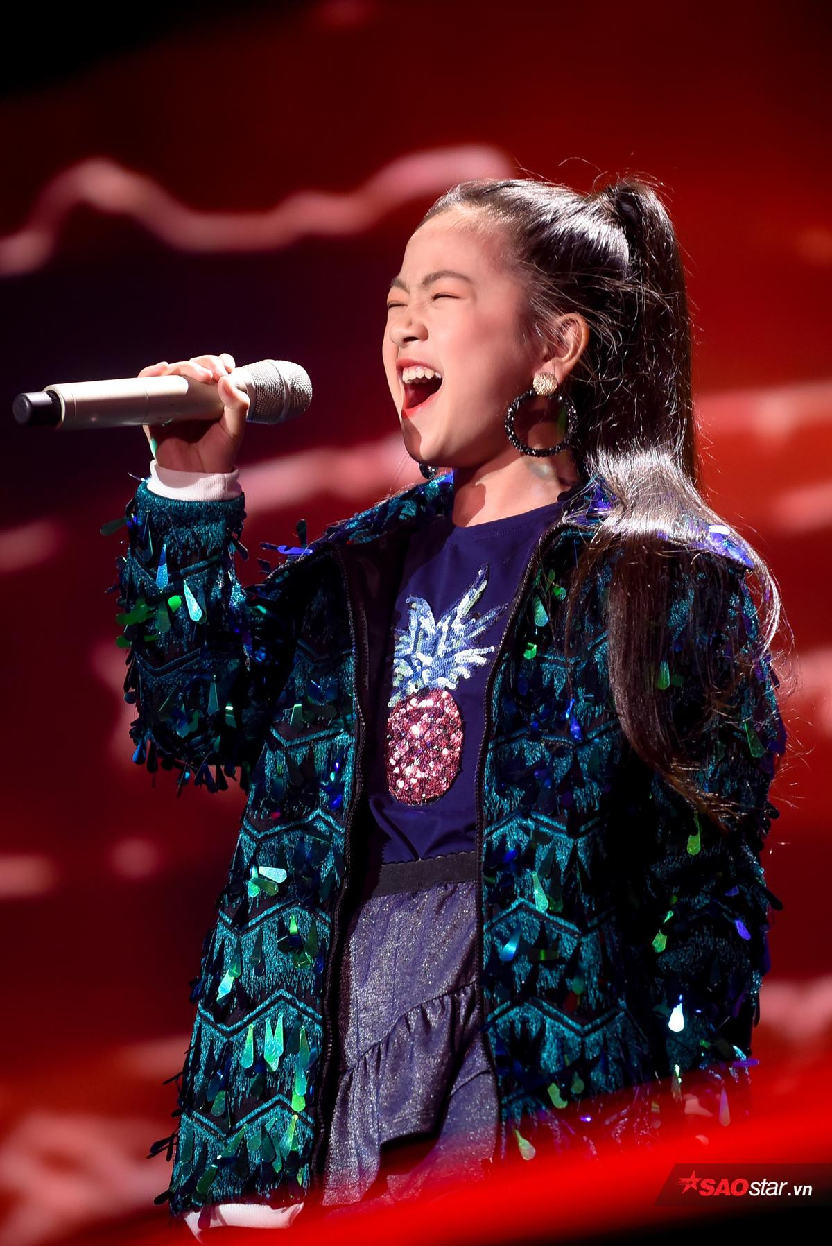 Có một Minh Tâm 'đa sắc màu' tại The Voice kids 2019: Ứng viên sáng giá cho ngôi vị cao nhất? Ảnh 7