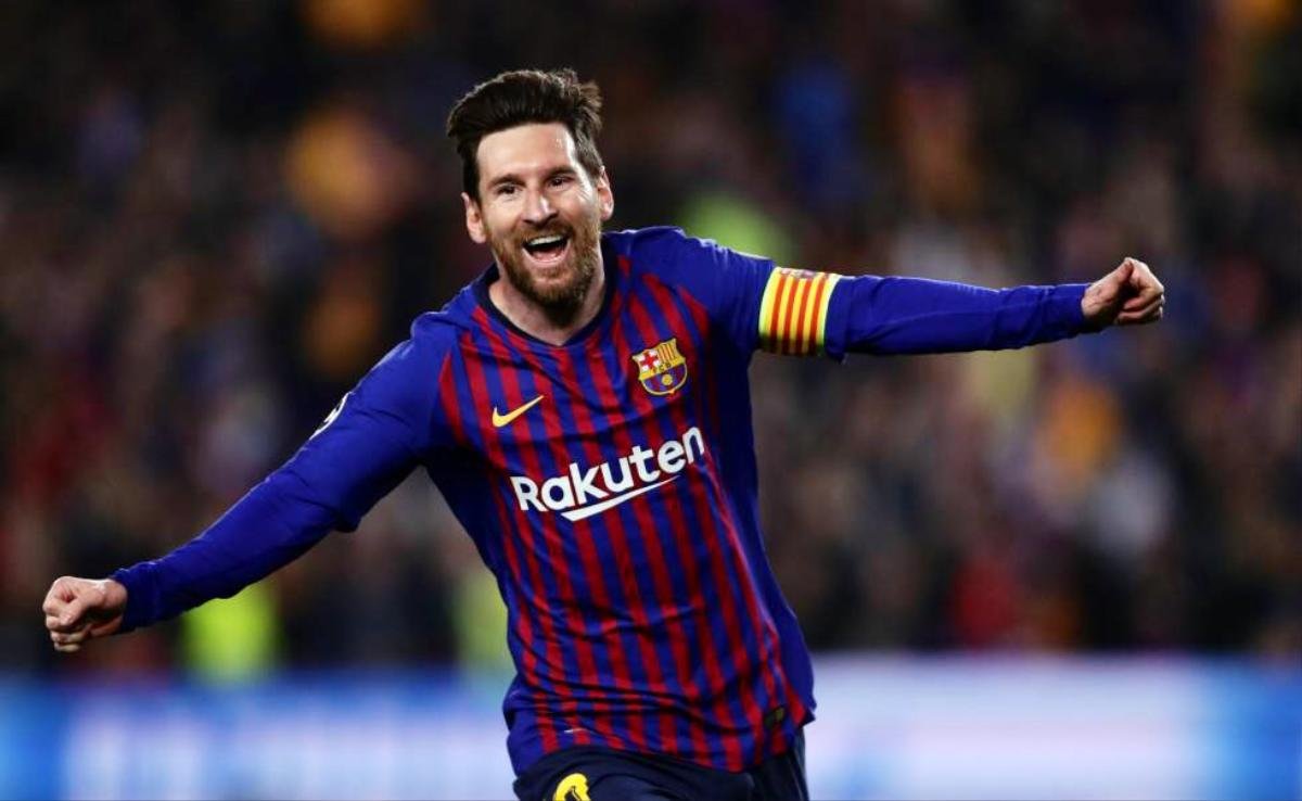 Chân sút vĩ đại của M.U đánh giá Messi hơn hẳn Ronaldo một bậc Ảnh 1