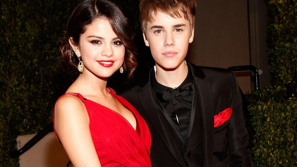 Selena Gomez vừa comeback với ca khúc viết về tình cũ, vợ của Justin Bieber lập tức có động thái gây chú ý Ảnh 2