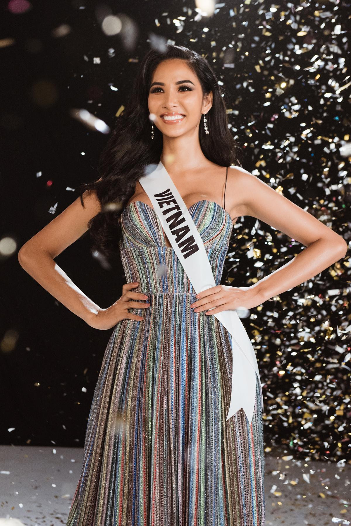 Hoàng Thùy lên sóng show thực tế mỗi tuần 2 tập: Hành trình chinh phục vương miện Miss Universe 2019 Ảnh 1