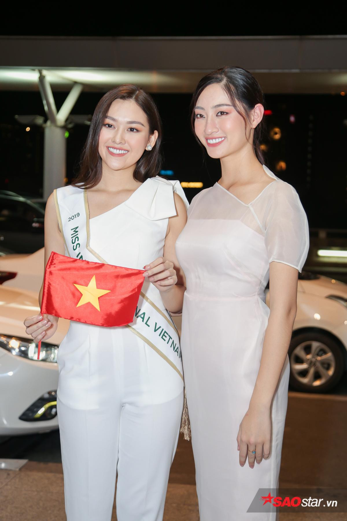 Tường San đẹp rạng rỡ, được bố mẹ và Lương Thùy Linh tiễn đi thi Miss Int' 2019 với 100 ký hành lý Ảnh 7