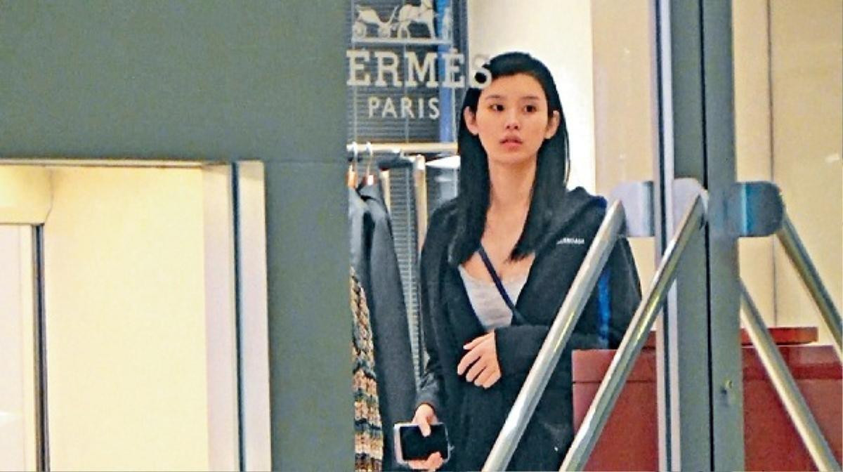 Thiên thần Victoria's Secret Ming Xi hạ sanh quý tử cho con trai tỷ phú sòng bạc Macau Ảnh 7