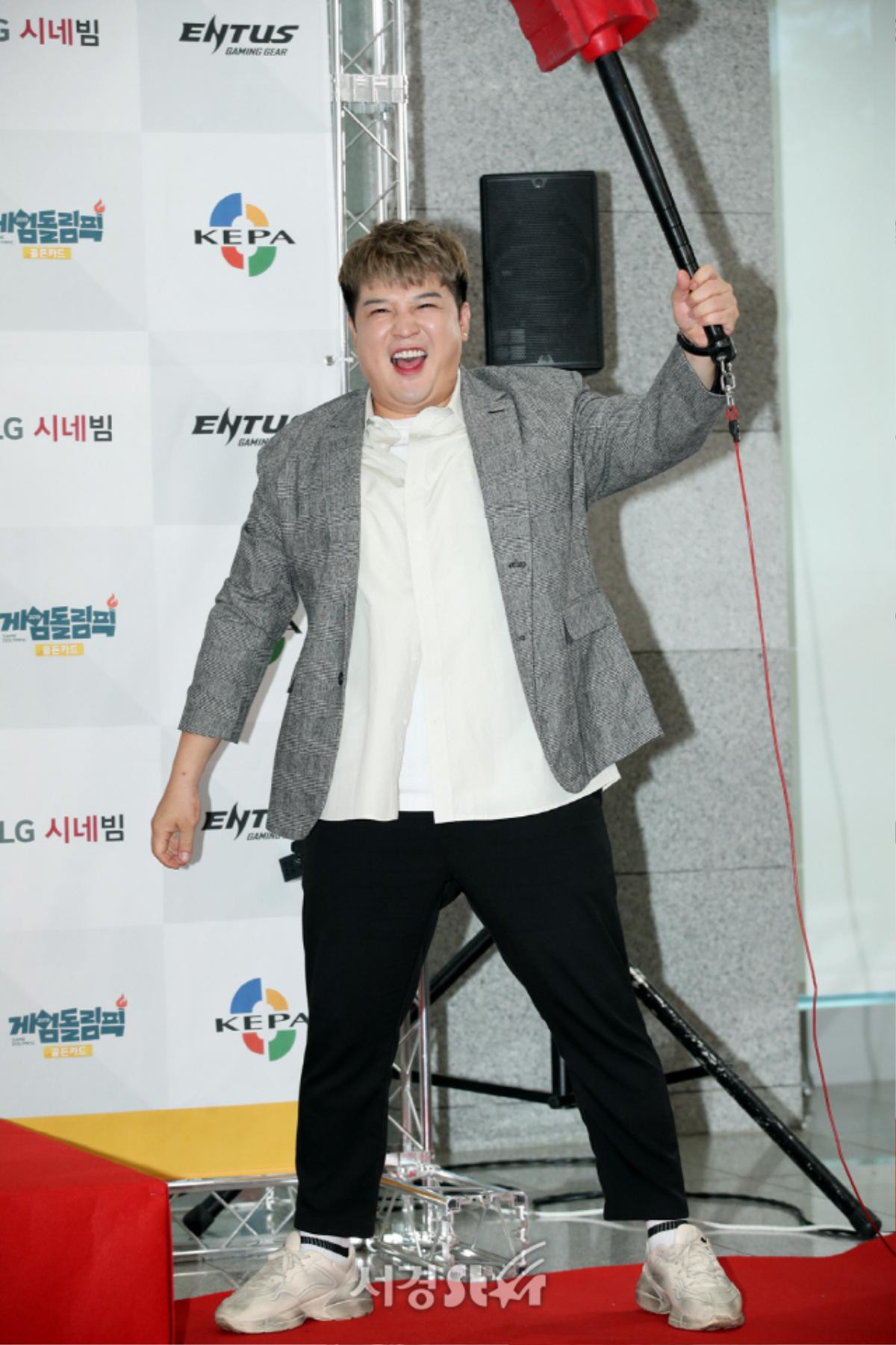 Shindong (Super Junior) sẽ giảm cân 116kg - data-photo-gallery=