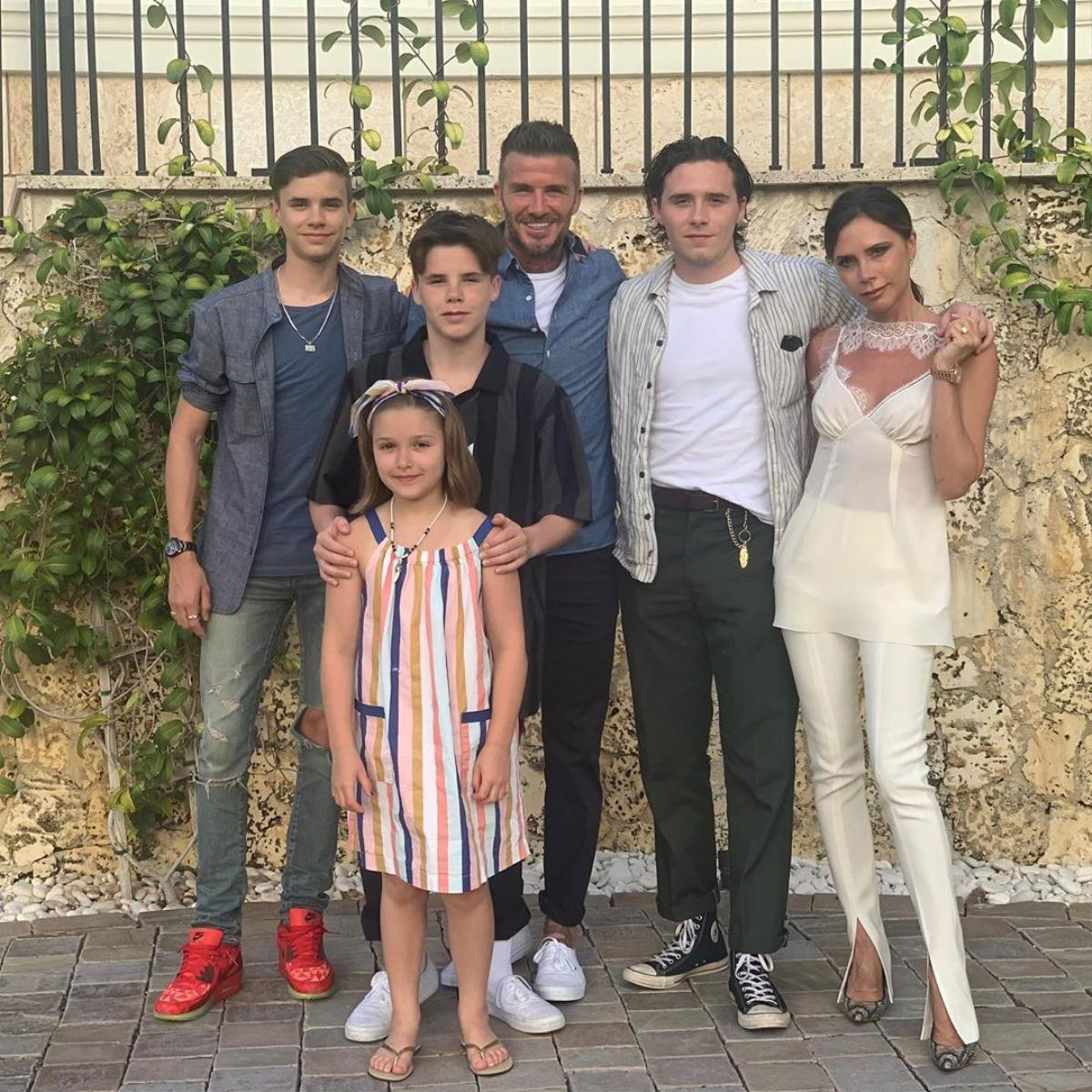 Để kiểu tóc tết tương tự bố hồi trẻ, Romeo Beckham nhận về cái kết không thể ngọt ngào hơn Ảnh 6