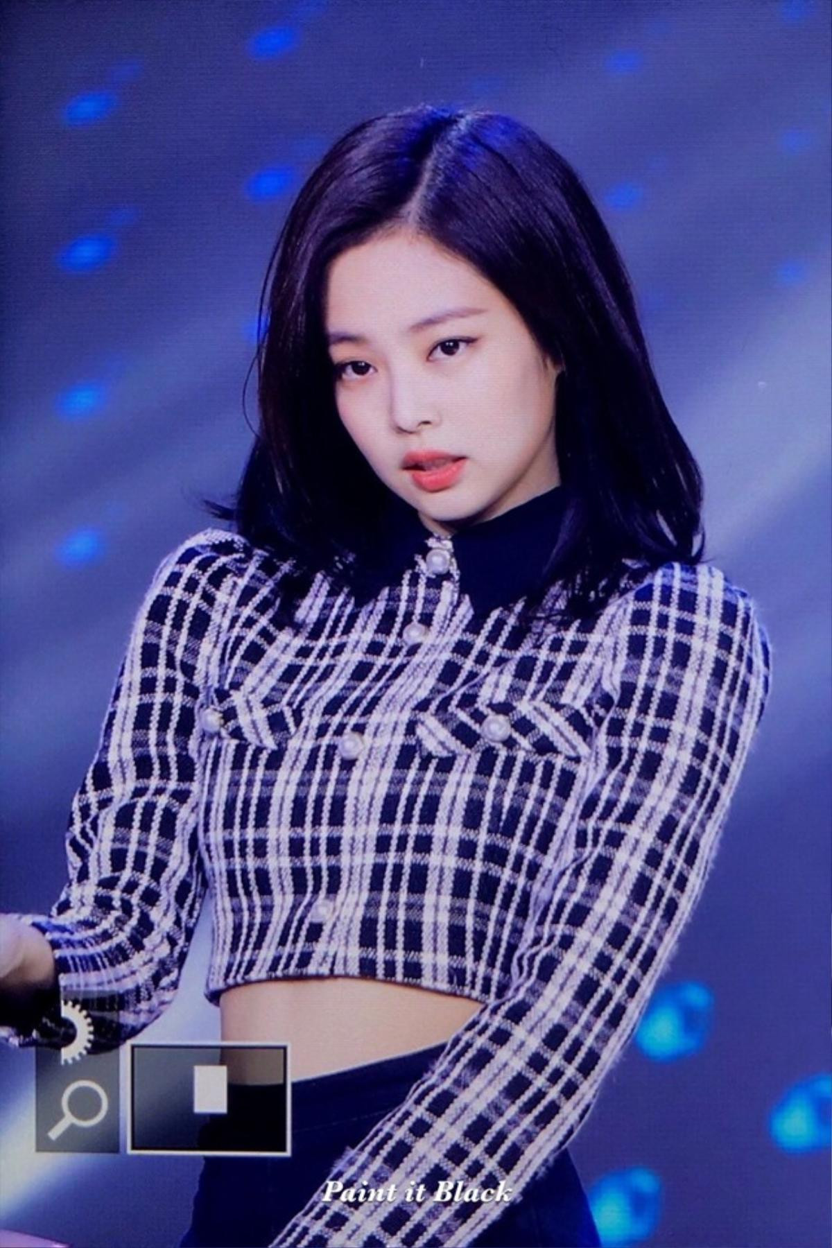 'Bùng nổ' visual tóc đen được cắt ngắn của Jennie Black Pink khiến fan thích thú Ảnh 1