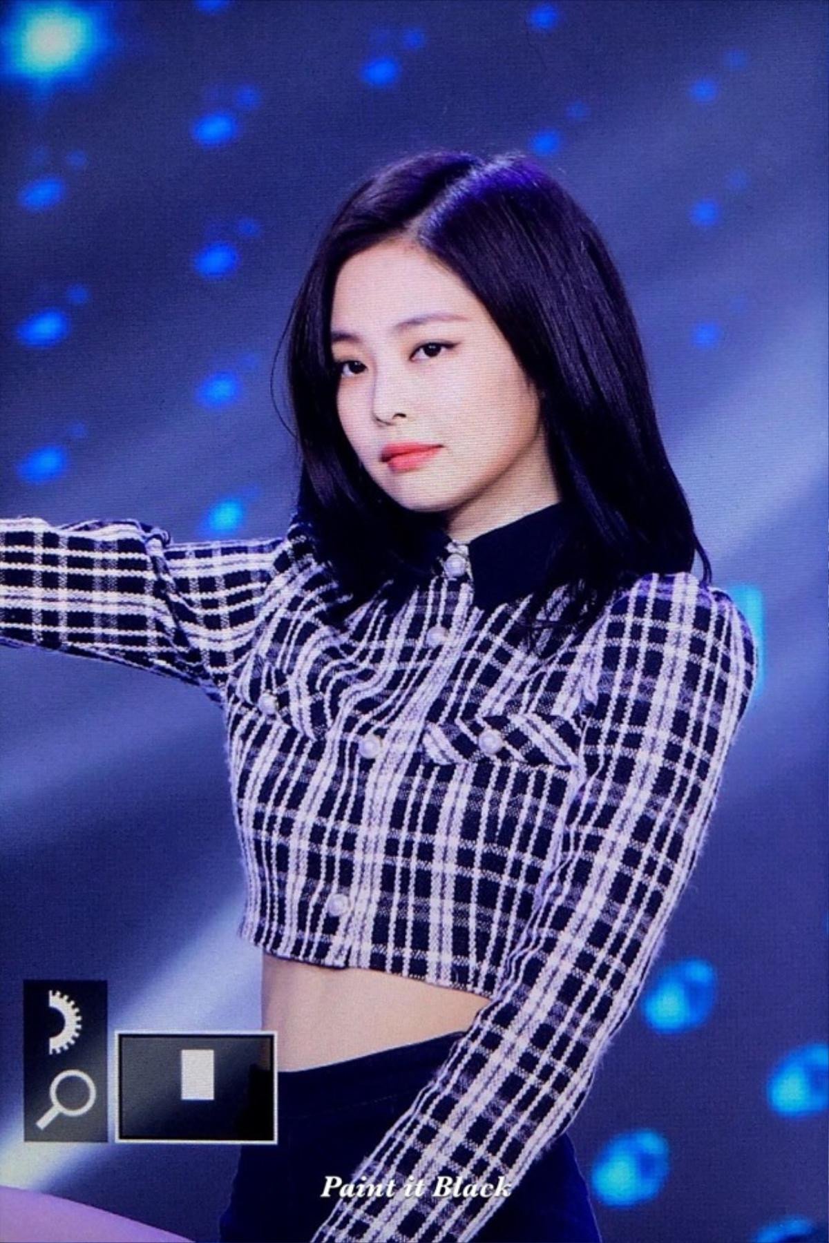 'Bùng nổ' visual tóc đen được cắt ngắn của Jennie Black Pink khiến fan thích thú Ảnh 2