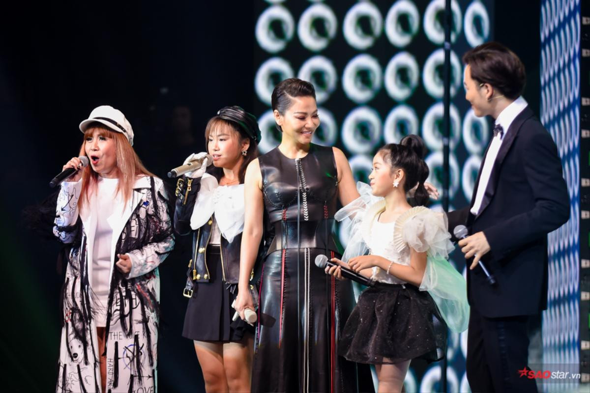 TOP 5 khoảnh khắc đẹp nhất và đầy cảm xúc làm nên đêm Chung kết - The Voice Kids 2019 hoành tráng Ảnh 28