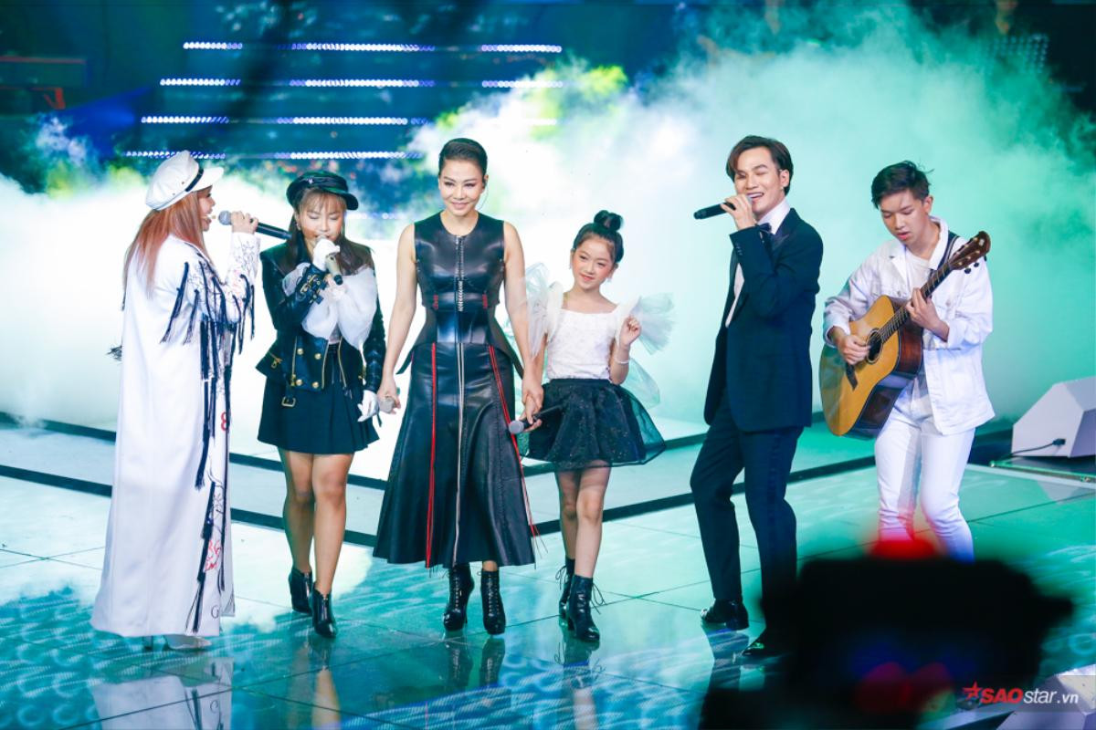 TOP 5 khoảnh khắc đẹp nhất và đầy cảm xúc làm nên đêm Chung kết - The Voice Kids 2019 hoành tráng Ảnh 27