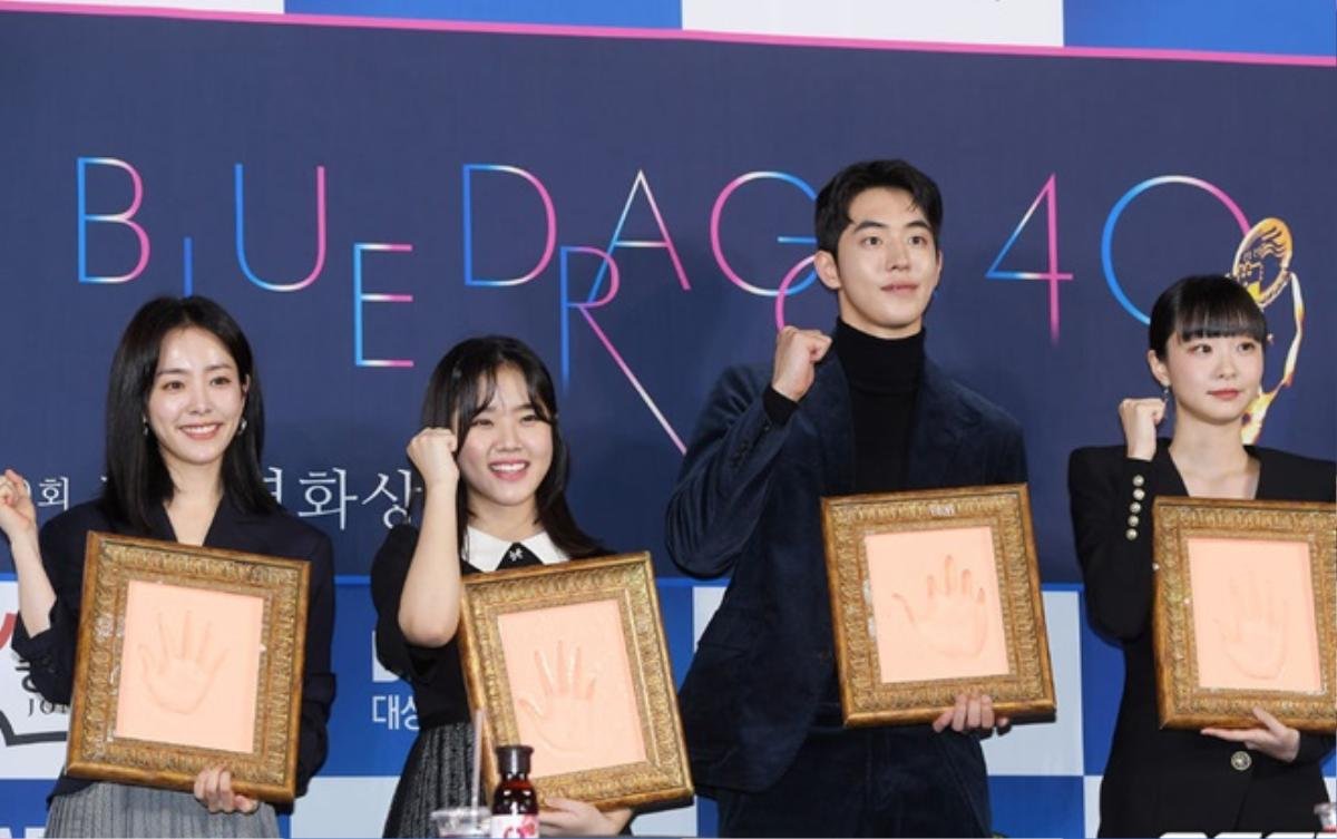 Mặc chênh lệch 12 tuổi, Han Ji Min - Nam Joo Hyuk vẫn 'bén duyên' trong 3 bộ phim Ảnh 1