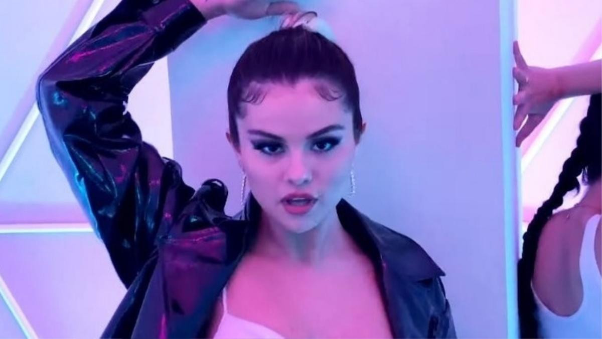 Selena Gomez chia sẻ về kế hoạch tour diễn cho album mới sau khi ra mắt hai sản phẩm âm nhạc liên tiếp Ảnh 2