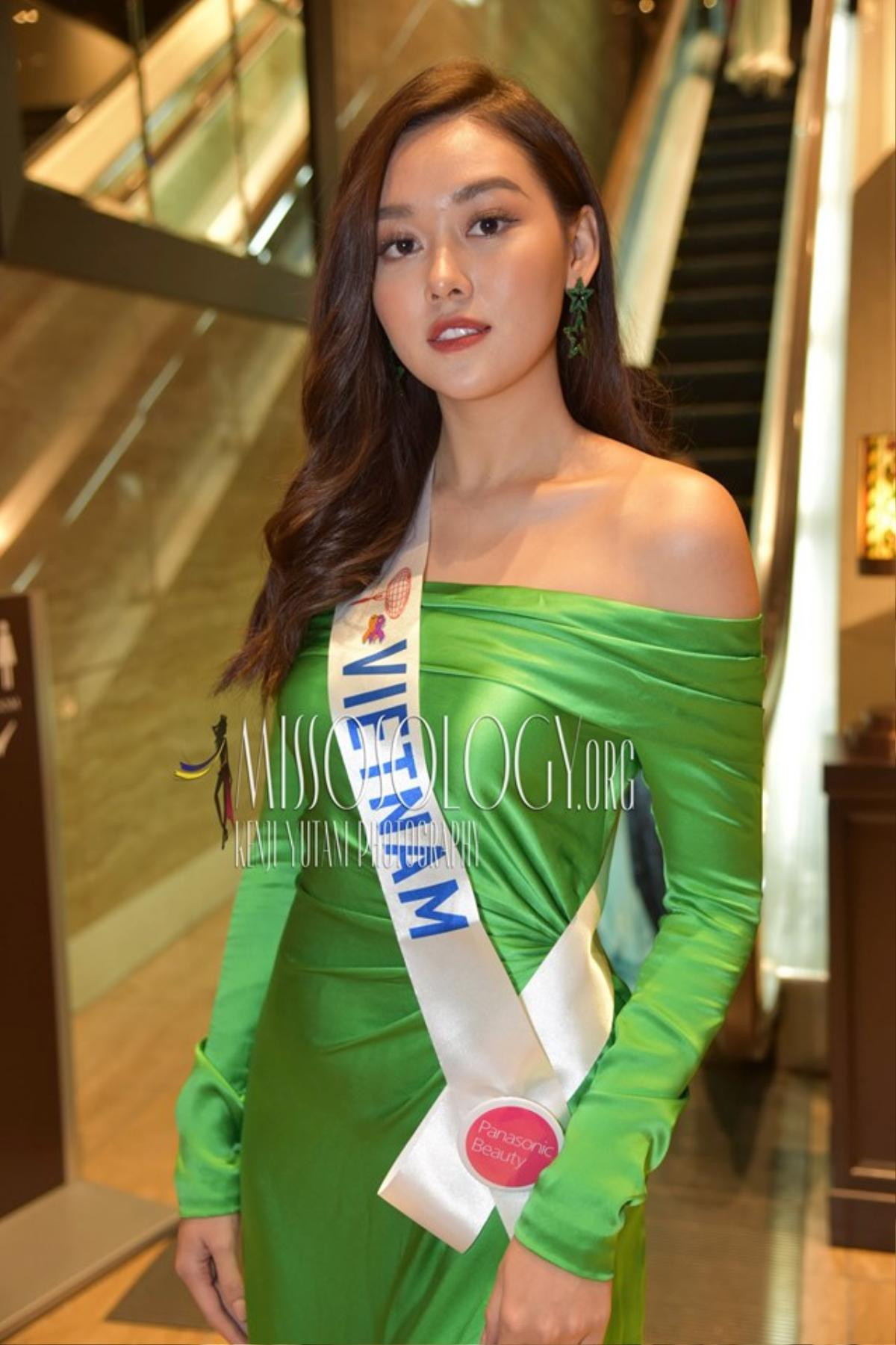 Tường San tiếp tục diện 'đồ cũ' ở Miss International 2019, vẫn xinh lung linh dù mắc lỗi váy nhăn nhàu Ảnh 1