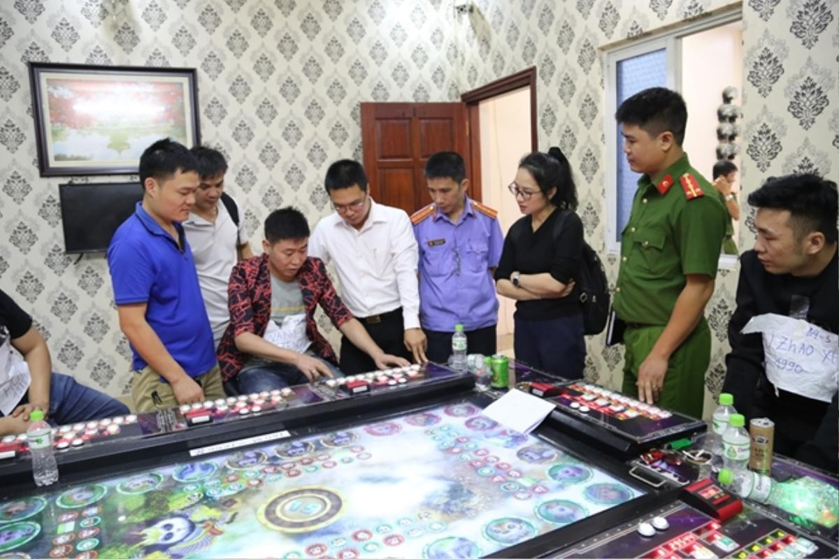 Triệt phá 5 tụ điểm cờ bạc núp bóng quán game ở Bắc Ninh do người Trung Quốc tổ chức Ảnh 1