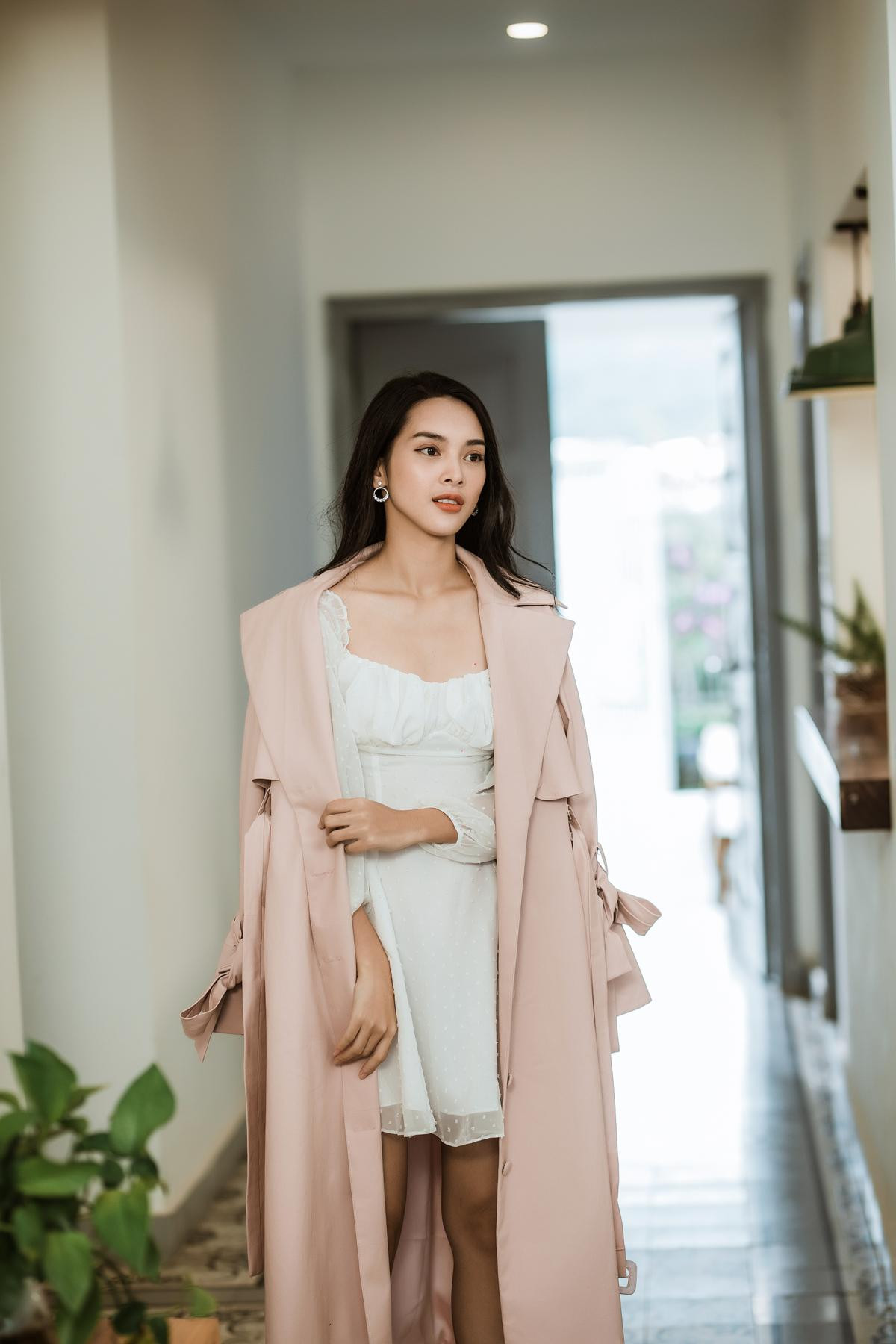 Hotgirl Quỳnh Lương: Nhan sắc xinh đẹp được ví như 'bản sao Tiểu Vy' nhưng cuộc đời thăng trầm khó ai ngờ Ảnh 3