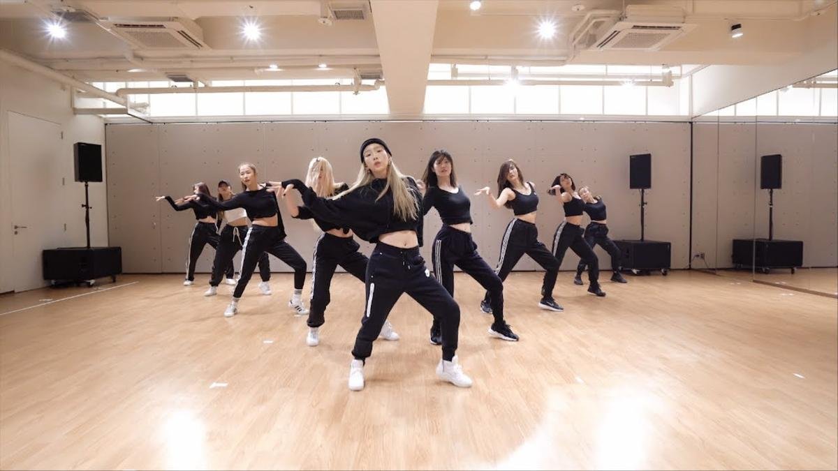 Taeyeon tung bản dance practice của 'Spark': Bạn cần cập nhật ngay vũ đạo gây nghiện mới nhất từ Kid Leader! Ảnh 2