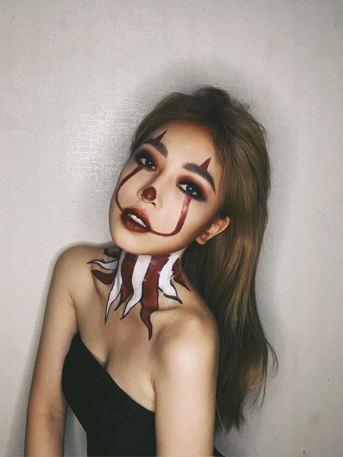 Á hậu Phương Nga hóa trang Halloween ma quái nhưng vẫn xinh đẹp phát ghen Ảnh 2