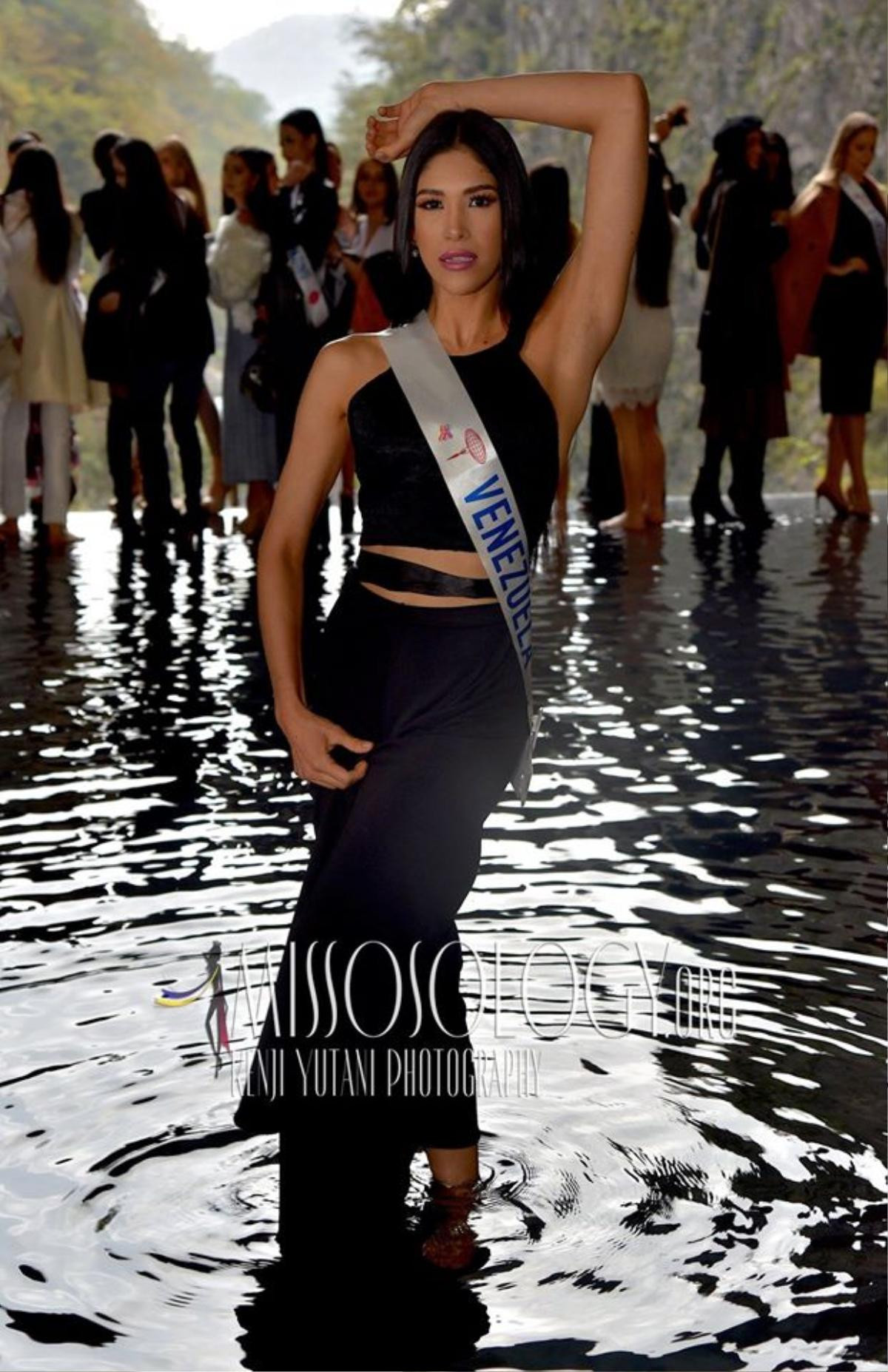 'Bản sao' Hoàng Thùy - Lâm Khánh Chi khiến cục diện của Miss International 2019 xoay chuyển, fan lo lắng cho Tường San Ảnh 8