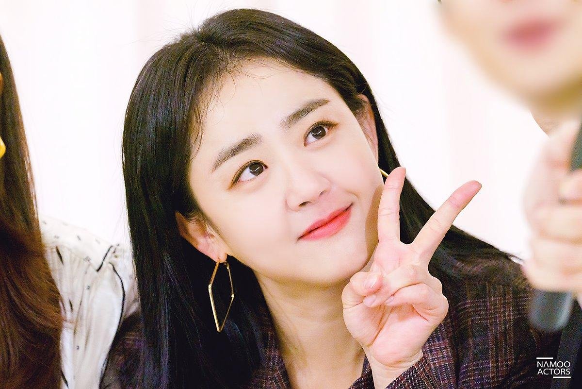 Ở tuổi 32, Moon Geun Young vẫn được truyền thông xướng danh 'em gái quốc dân' Ảnh 8