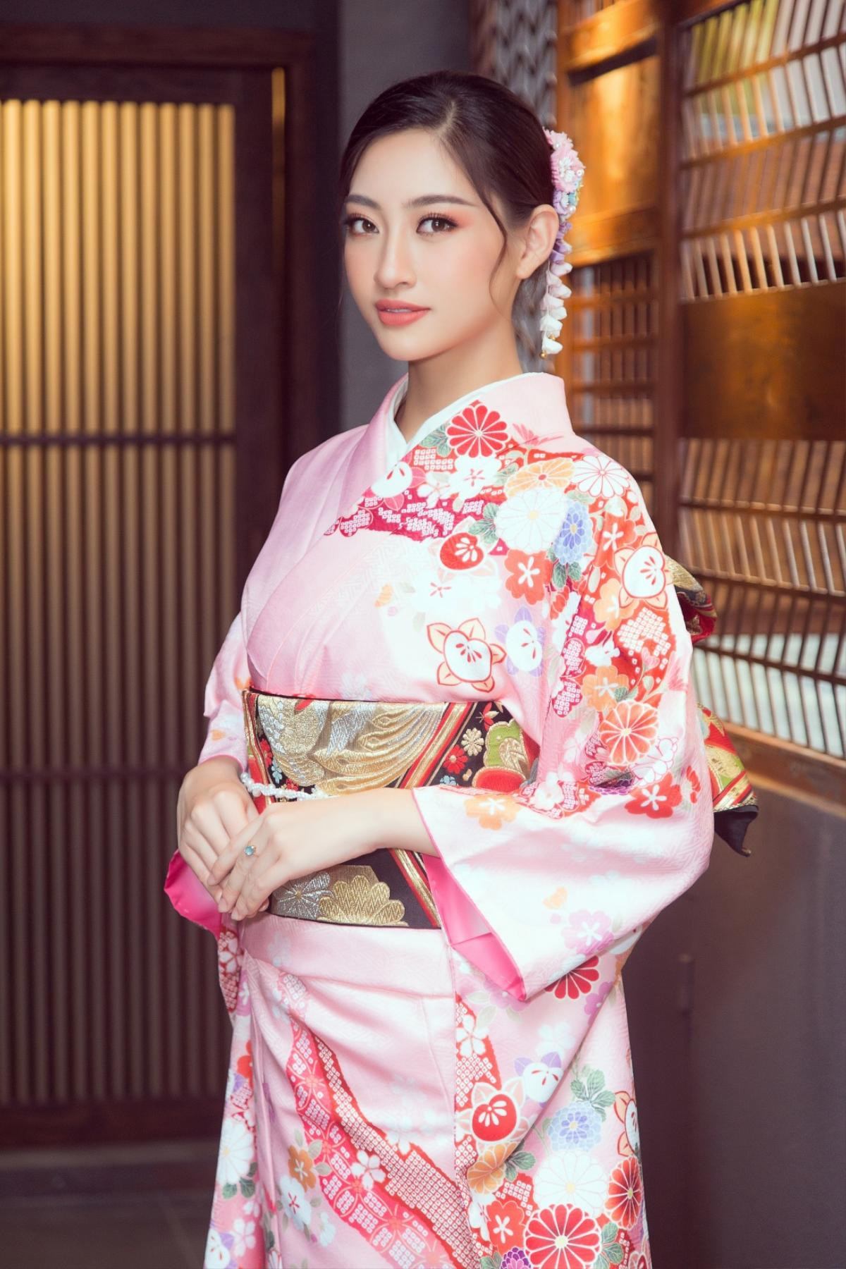 Thúy Vân - Phương Khánh - Tiểu Vy - Tường San đẹp bất phân thắng bại khi diện Kimono Ảnh 3