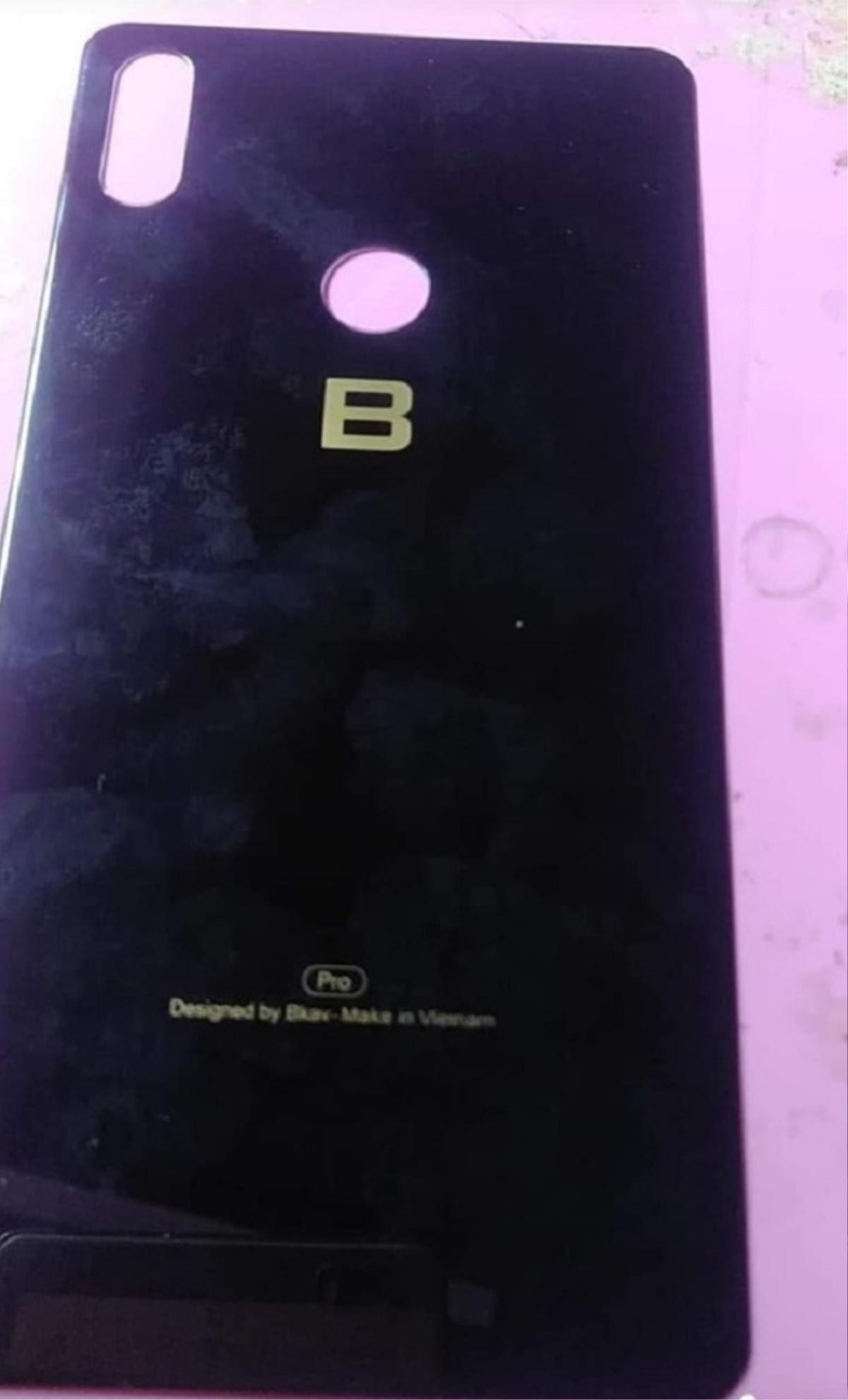 Bphone 4