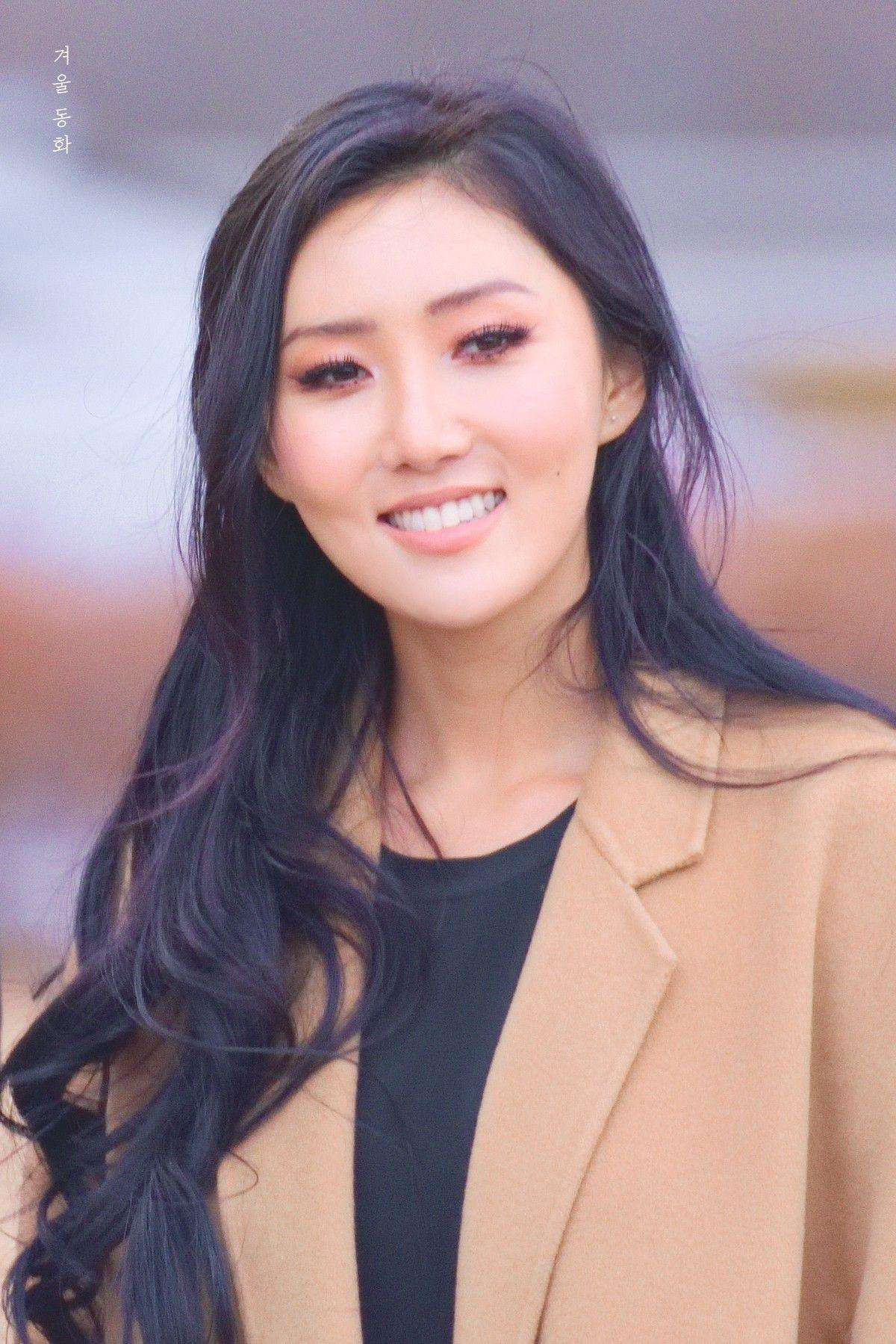 Lời an ủi chân thành của Hwasa (Mamamoo) dành cho fan gặp khó khăn trong cuộc sống Ảnh 1