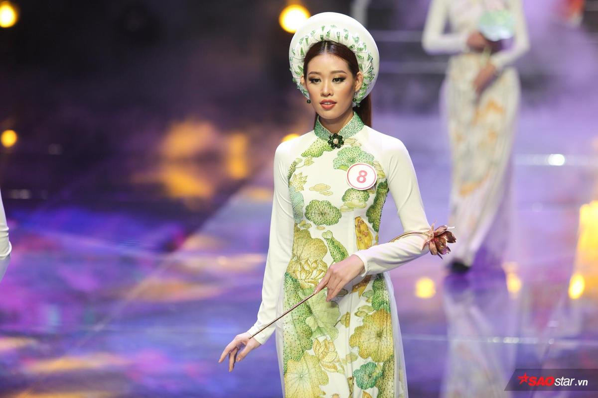 Giải bạc siêu mẫu Khánh Vân: Từ cô gái bánh bèo đến chiến binh '5000 máu' tại Miss Universe Việt Nam 2019 Ảnh 6