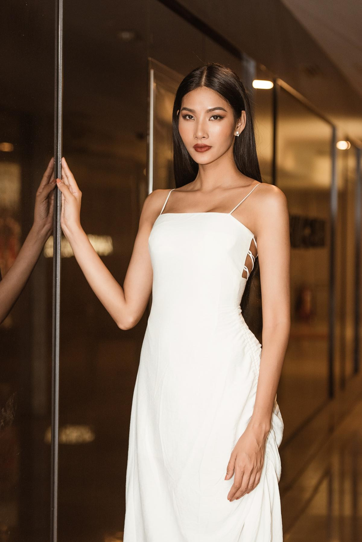 Tự tin về ngoại ngữ, liệu Hoàng Thùy có vào Top 5 Miss Universe 2019 để trổ tài ứng xử? Ảnh 15