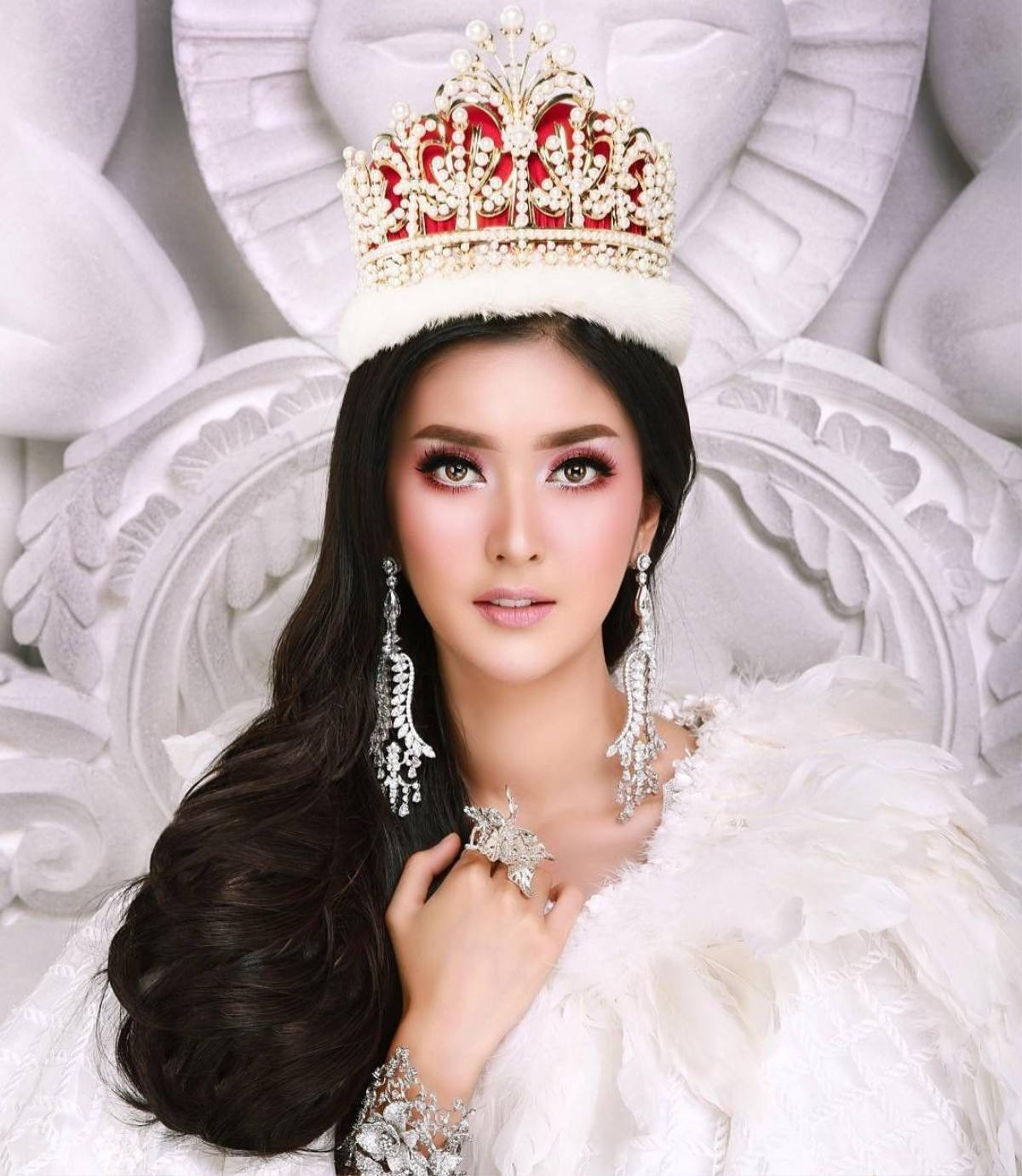 Tường San đẹp rạng rỡ trong video Glam Shot của Miss International, fan khen nhan sắc giống hệt cựu hoa hậu Kevin Ảnh 4