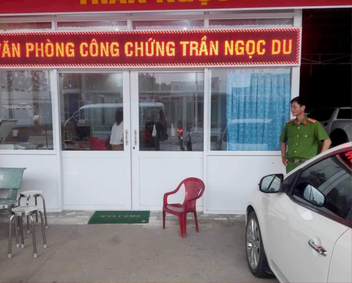 Mâu thuẫn tiền bạc, đối tượng nổ súng bắn chủ nợ trước văn phòng công chứng ở Bình Thuận Ảnh 1