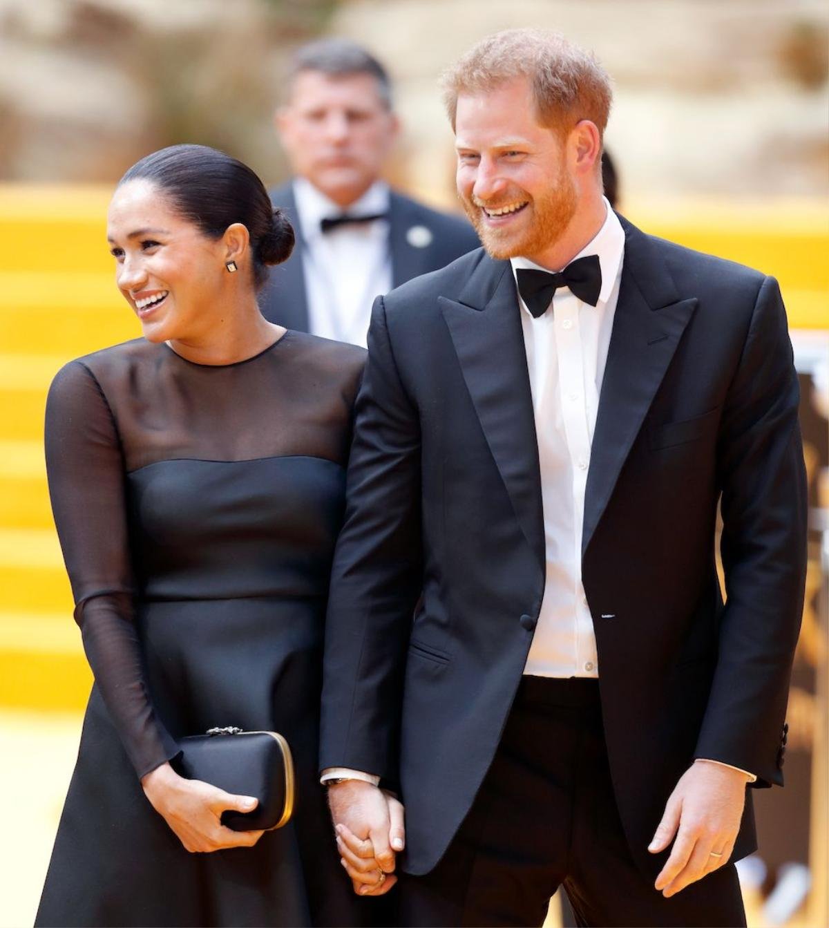 Ghi sổ 3 bí kíp mặc đồ đen toàn tập mà không gây nhàm chán của Meghan Markle Ảnh 4