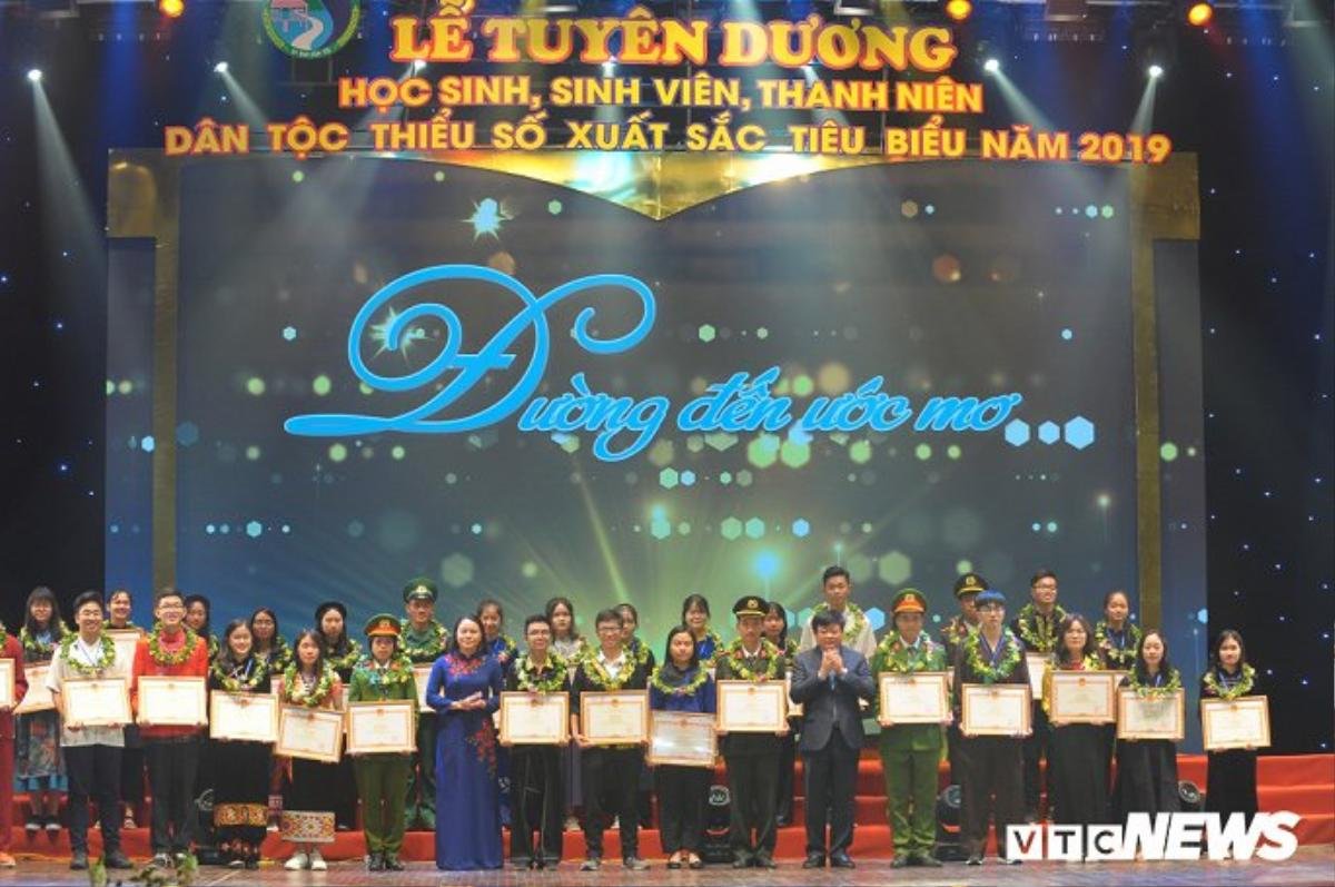 Tuyên dương 120 học sinh, sinh viên, thanh niên dân tộc tiêu biểu năm 2019 Ảnh 3