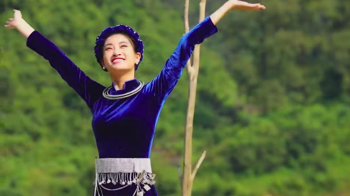 Lương Thùy Linh tung Video gửi đến Miss World 2019: Đẹp rạng rỡ và tiếng Anh cực chuẩn! Ảnh 5