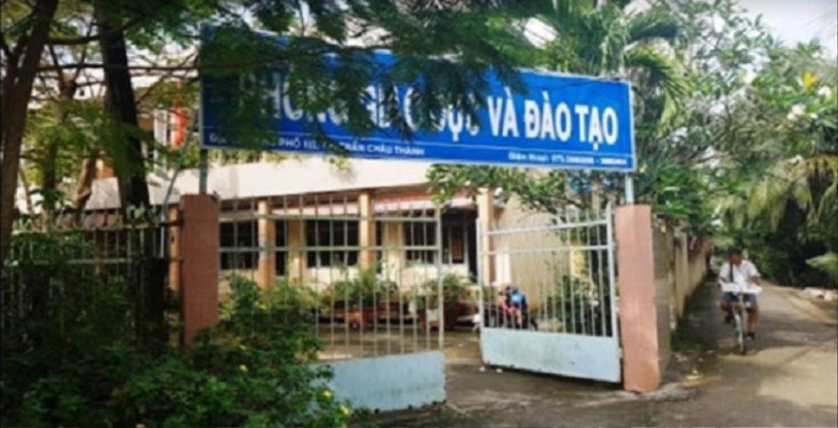 Thí sinh thi được 1 điểm vẫn đạt danh hiệu học sinh giỏi cấp huyện Ảnh 1