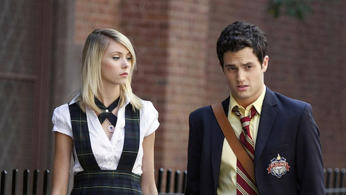 Gossip Girl trở lại sau 10 năm, nhìn lại những outfit đỉnh cao của Queen B năm ấy chúng ta theo đuổi Ảnh 16