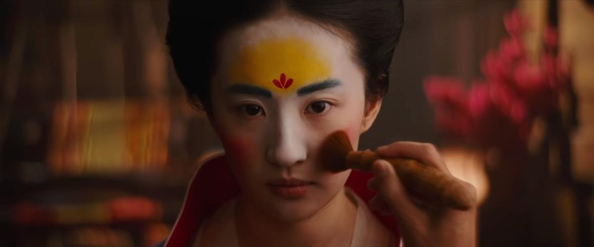 Mổ xẻ trailer ‘Mulan’: Rồng Mushu hóa phượng hoàng, phù thủy chim ưng Củng Lợi xài Cửu âm bạch cốt trảo, nổi da gà với Reflection Ảnh 7