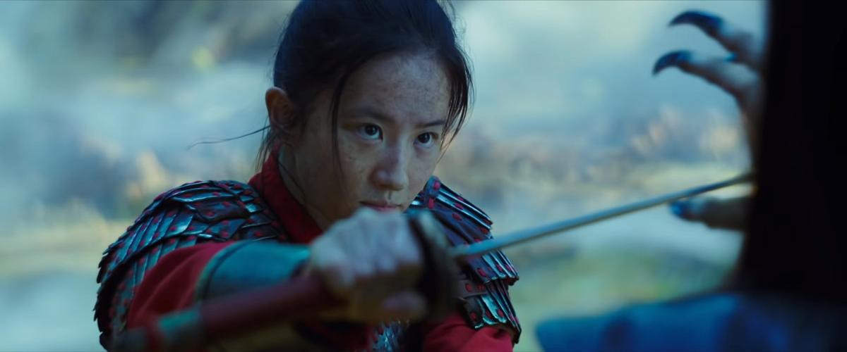 Mổ xẻ trailer ‘Mulan’: Rồng Mushu hóa phượng hoàng, phù thủy chim ưng Củng Lợi xài Cửu âm bạch cốt trảo, nổi da gà với Reflection Ảnh 25